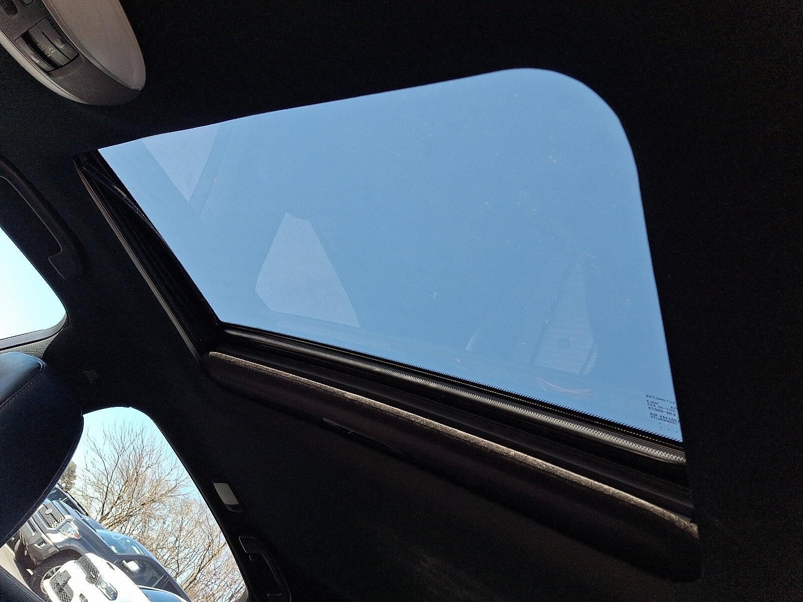 2015 INFINITI Q70 3.7 AWD