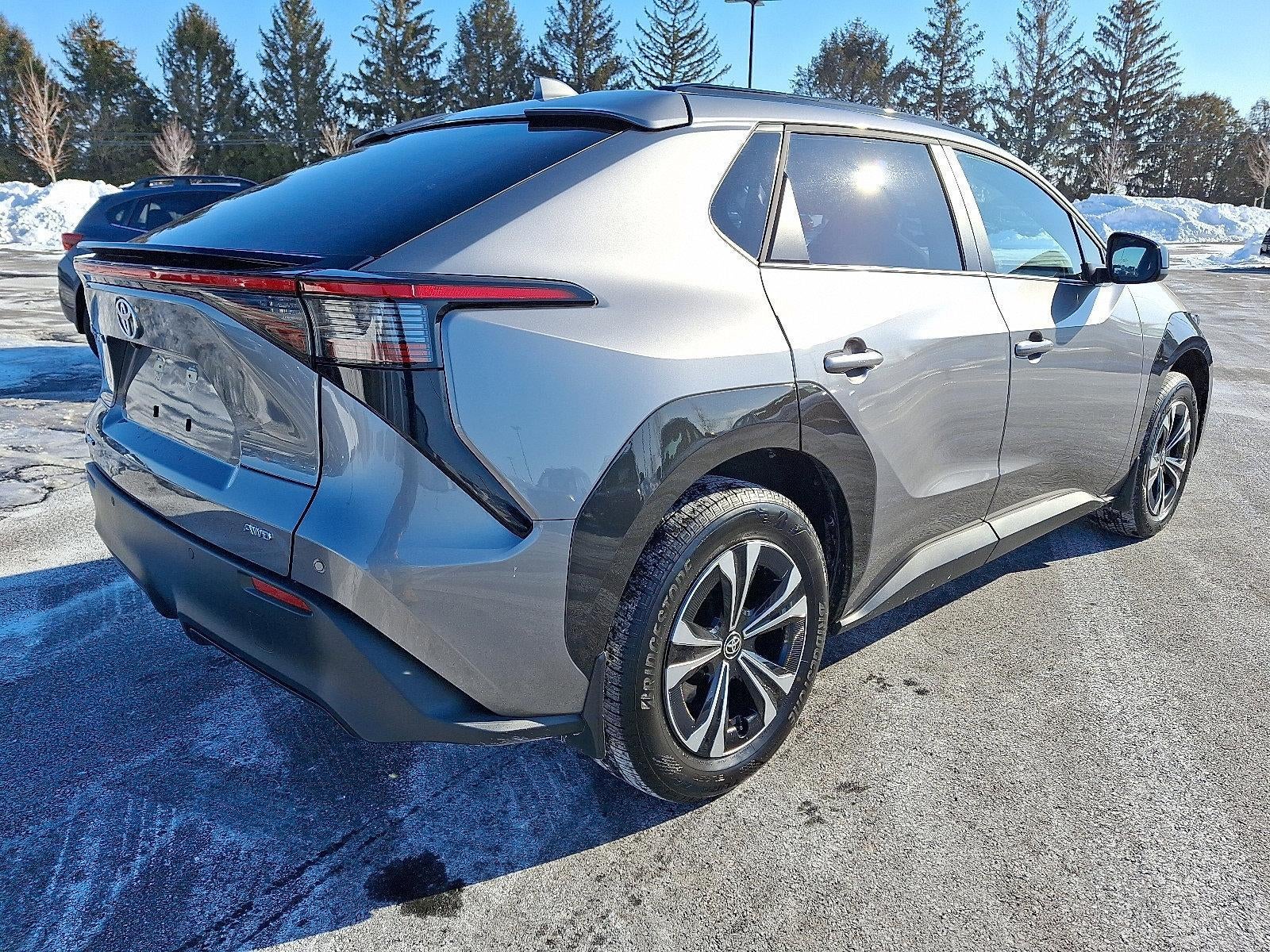 2024 Toyota bZ4X XLE AWD (Natl)