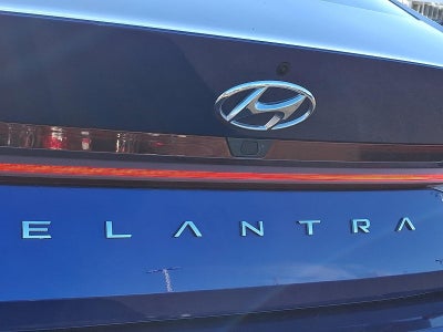 2021 Hyundai ELANTRA Limited IVT *Ltd Avail*