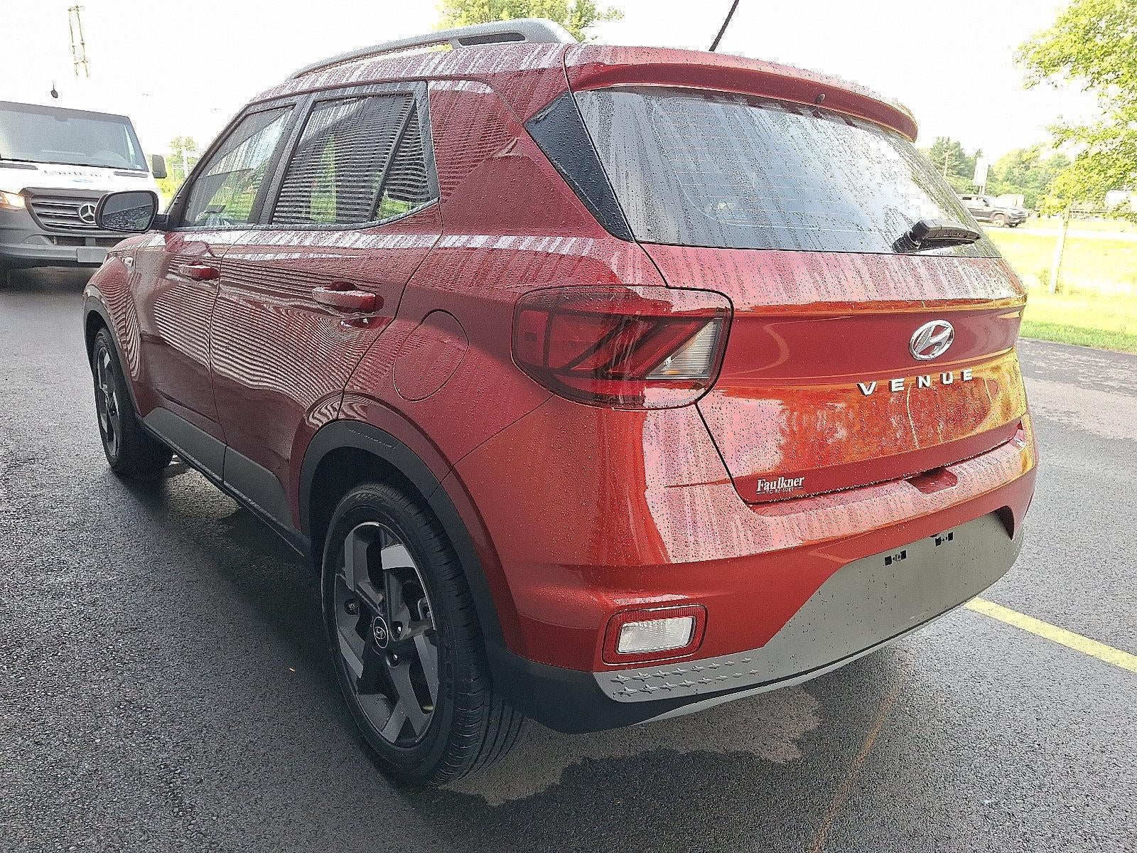 2025 Hyundai VENUE Limited IVT