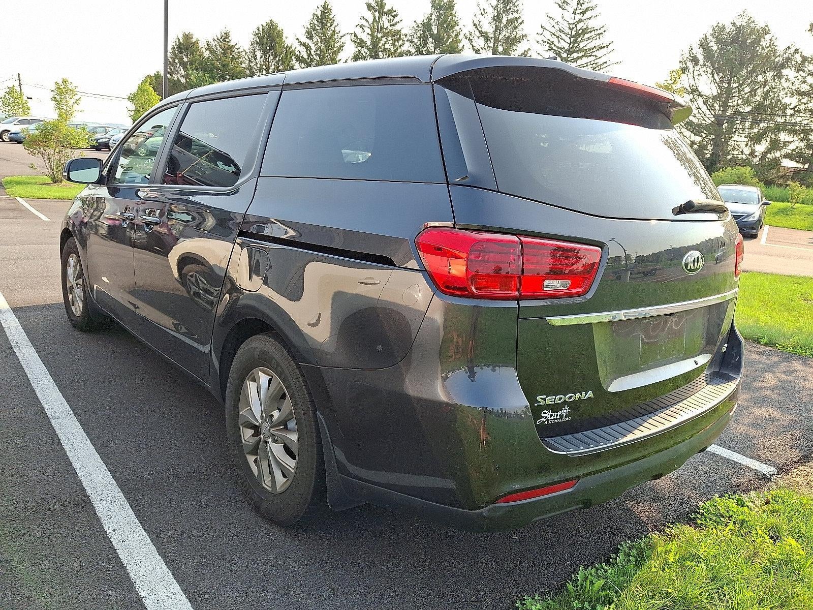 2019 Kia Sedona LX FWD