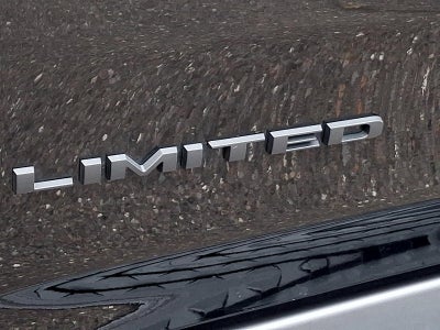 2022 RAM 1500 Limited 4x4 Crew Cab 5'7" Box