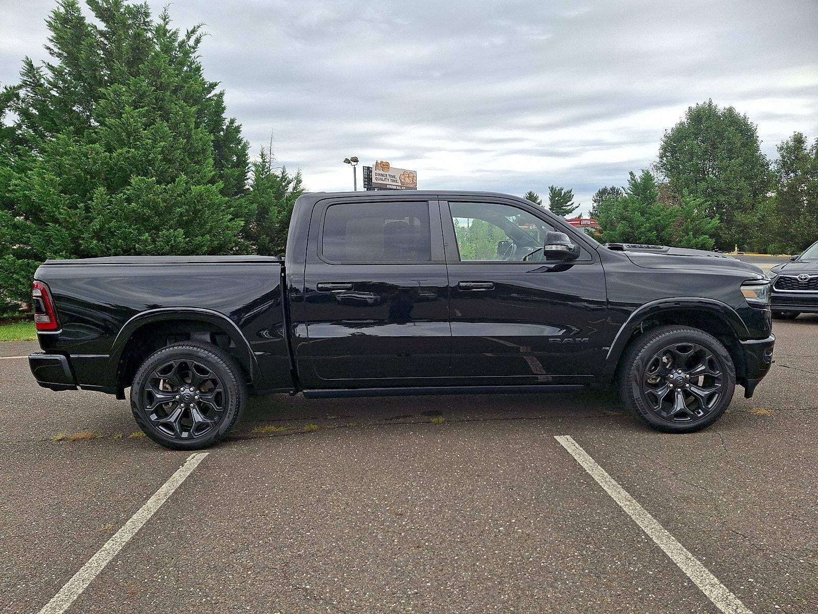 2022 RAM 1500 Limited 4x4 Crew Cab 5'7" Box