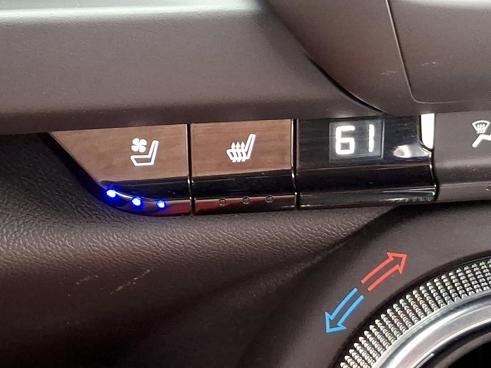 2023 Chevrolet Camaro 2dr Convertible 3LT