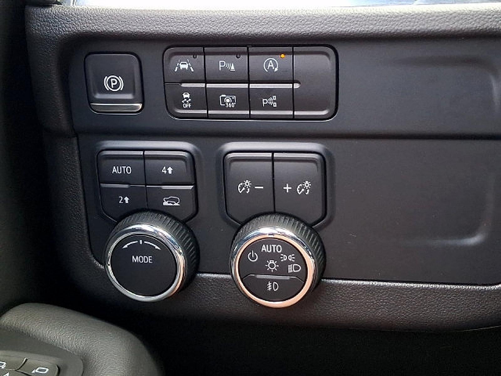 2025 Chevrolet Tahoe 4WD RST