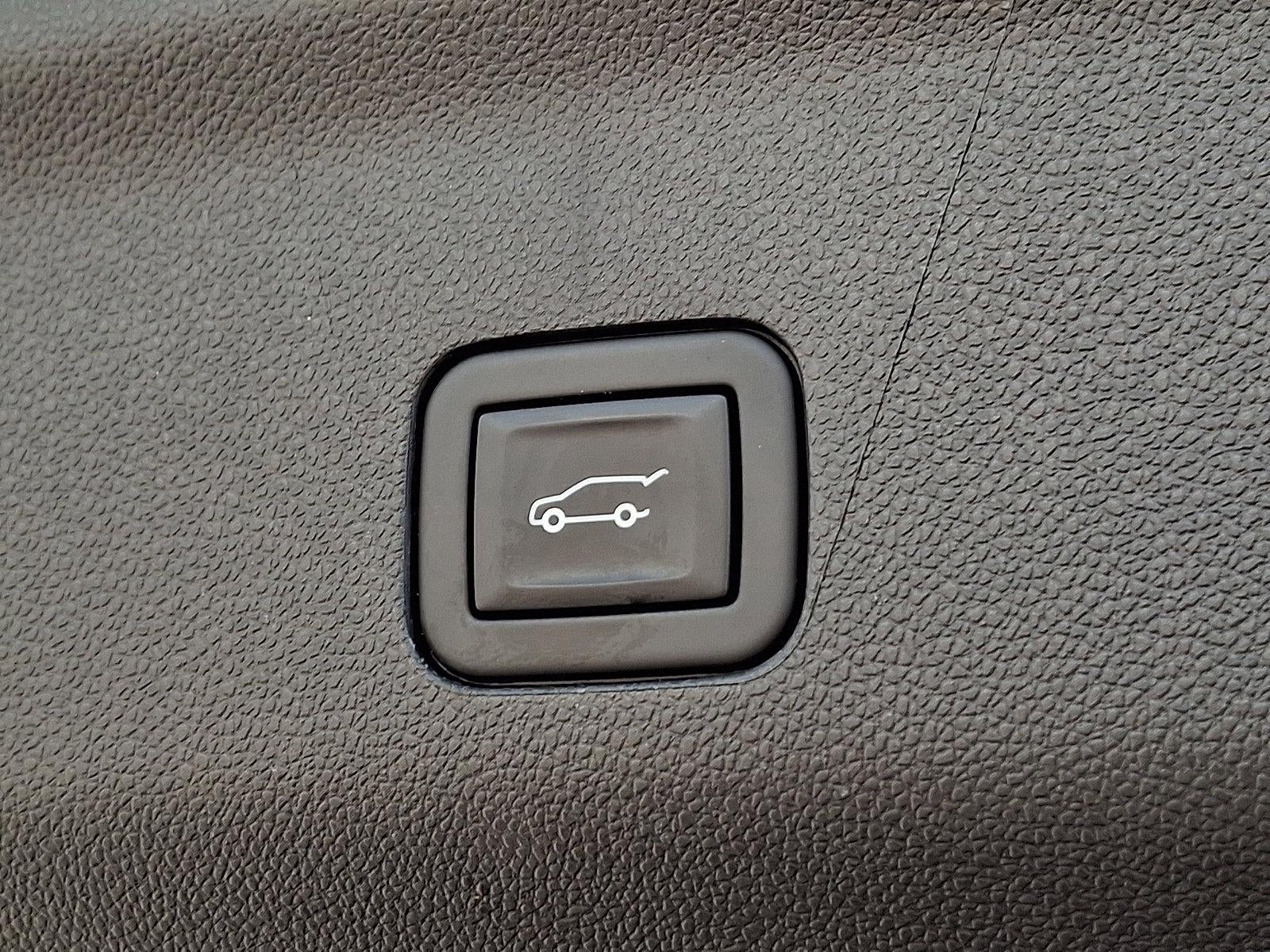 2023 Cadillac Escalade ESV 4WD Premium Luxury