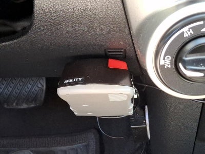2019 Nissan Titan 4x4 Crew Cab SV