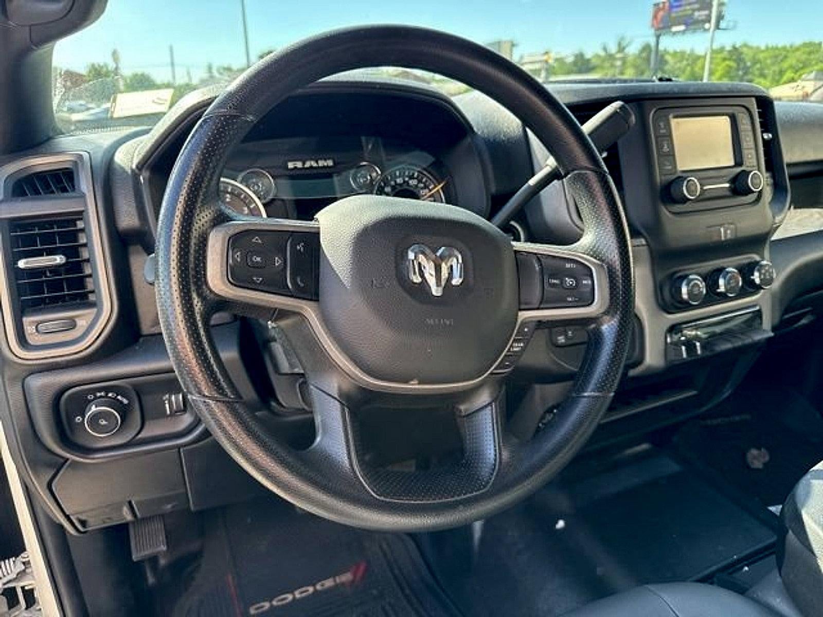 2024 RAM 3500 Tradesman 4x4 Crew Cab 8' Box