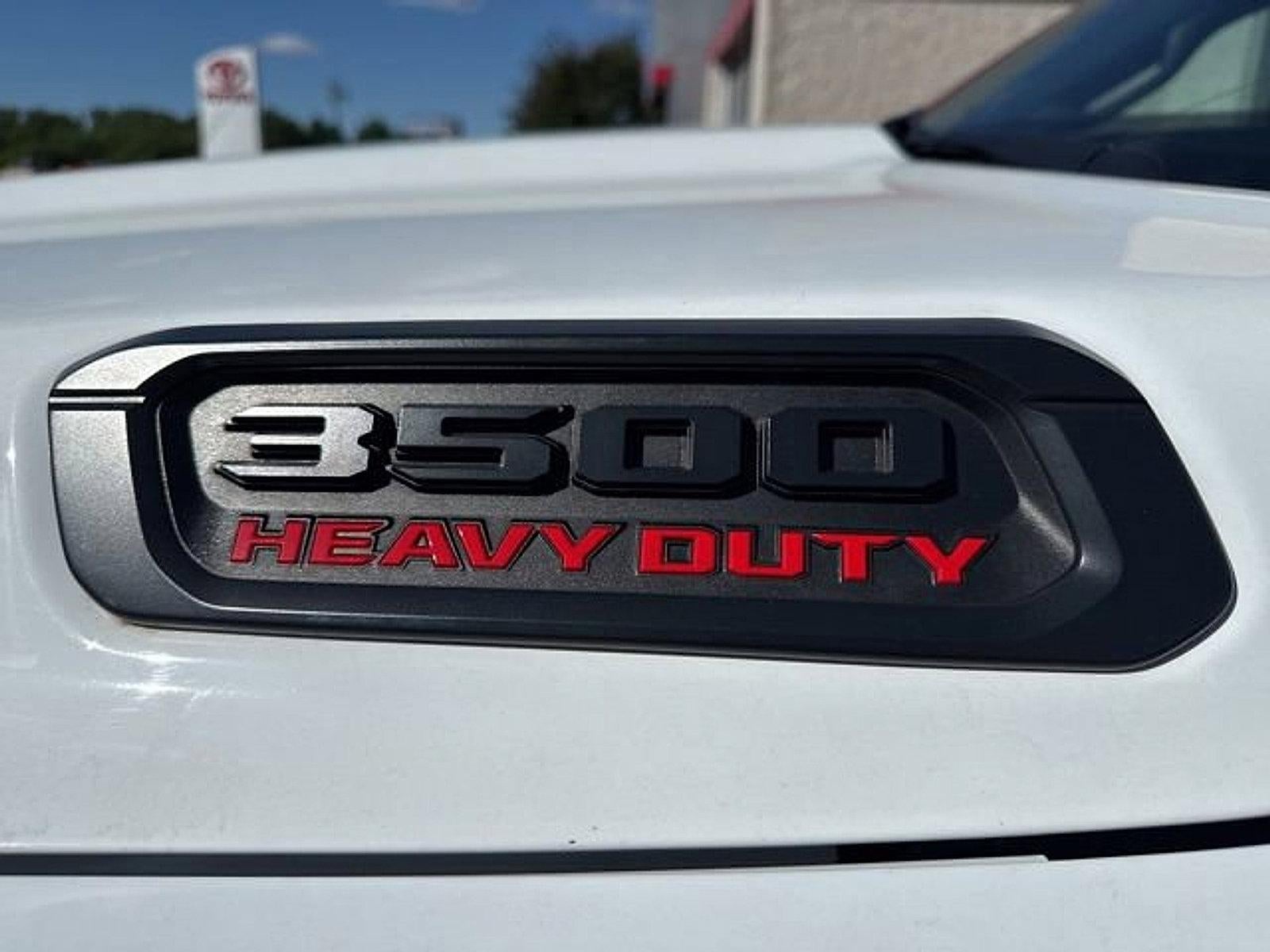 2024 RAM 3500 Tradesman 4x4 Crew Cab 8' Box