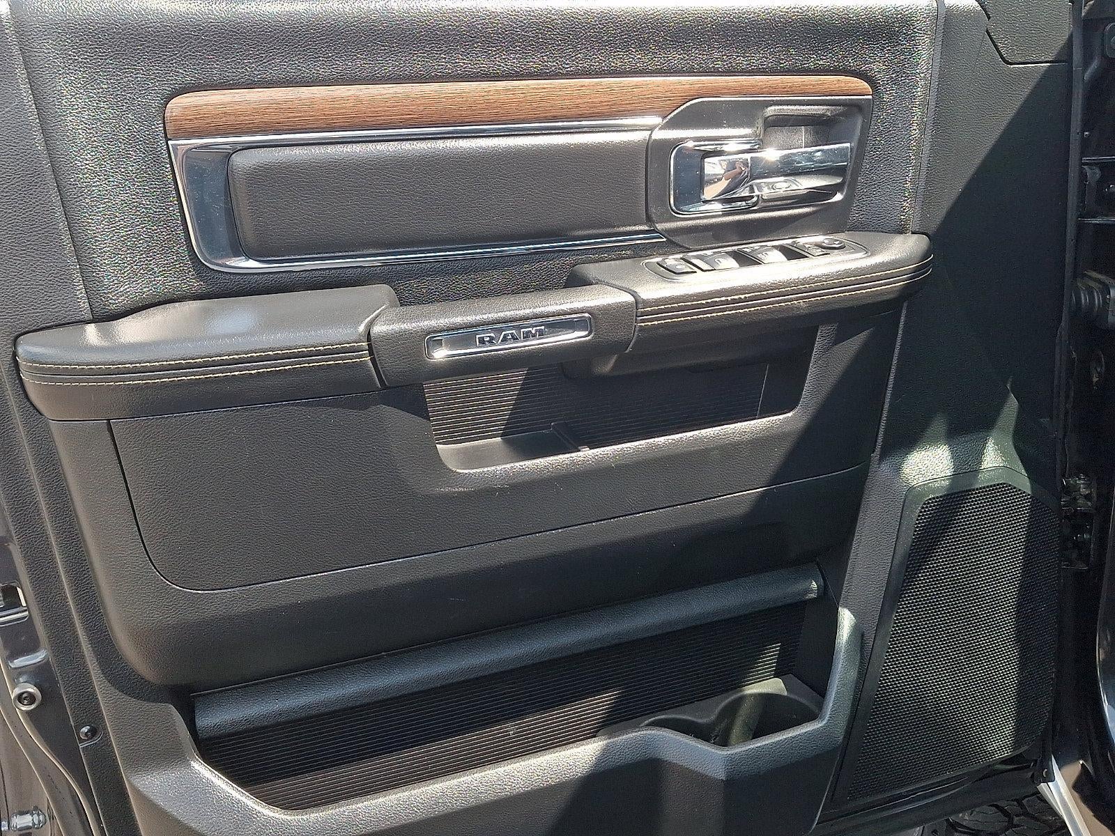 2014 RAM 2500 4WD Crew Cab 6.4 Ft Box Laramie