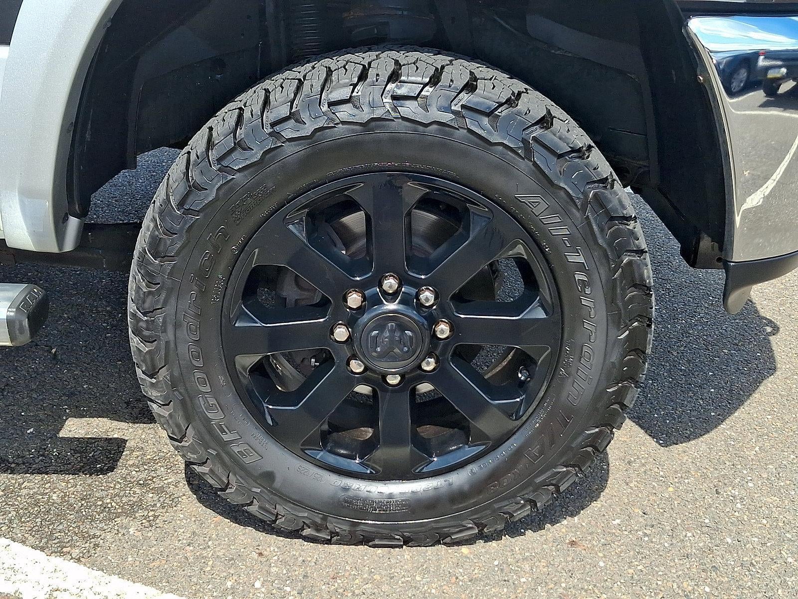 2014 RAM 2500 4WD Crew Cab 6.4 Ft Box Laramie