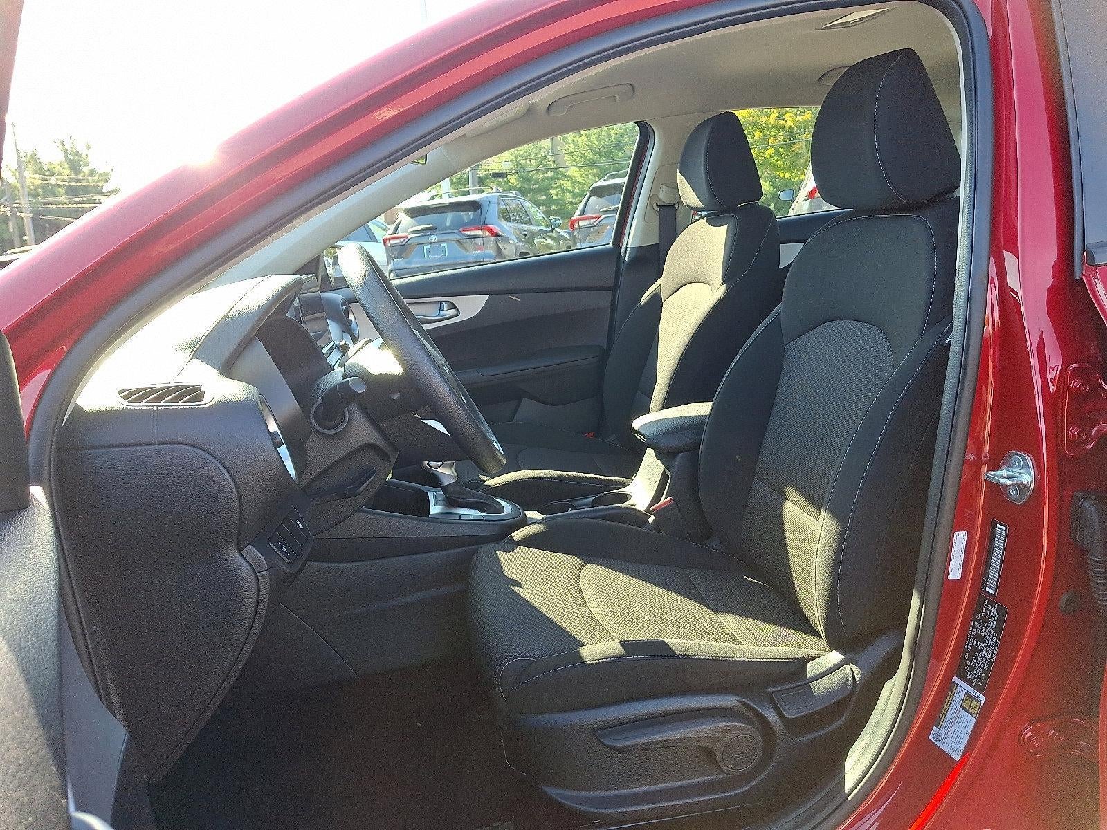 2024 Kia Forte LXS IVT