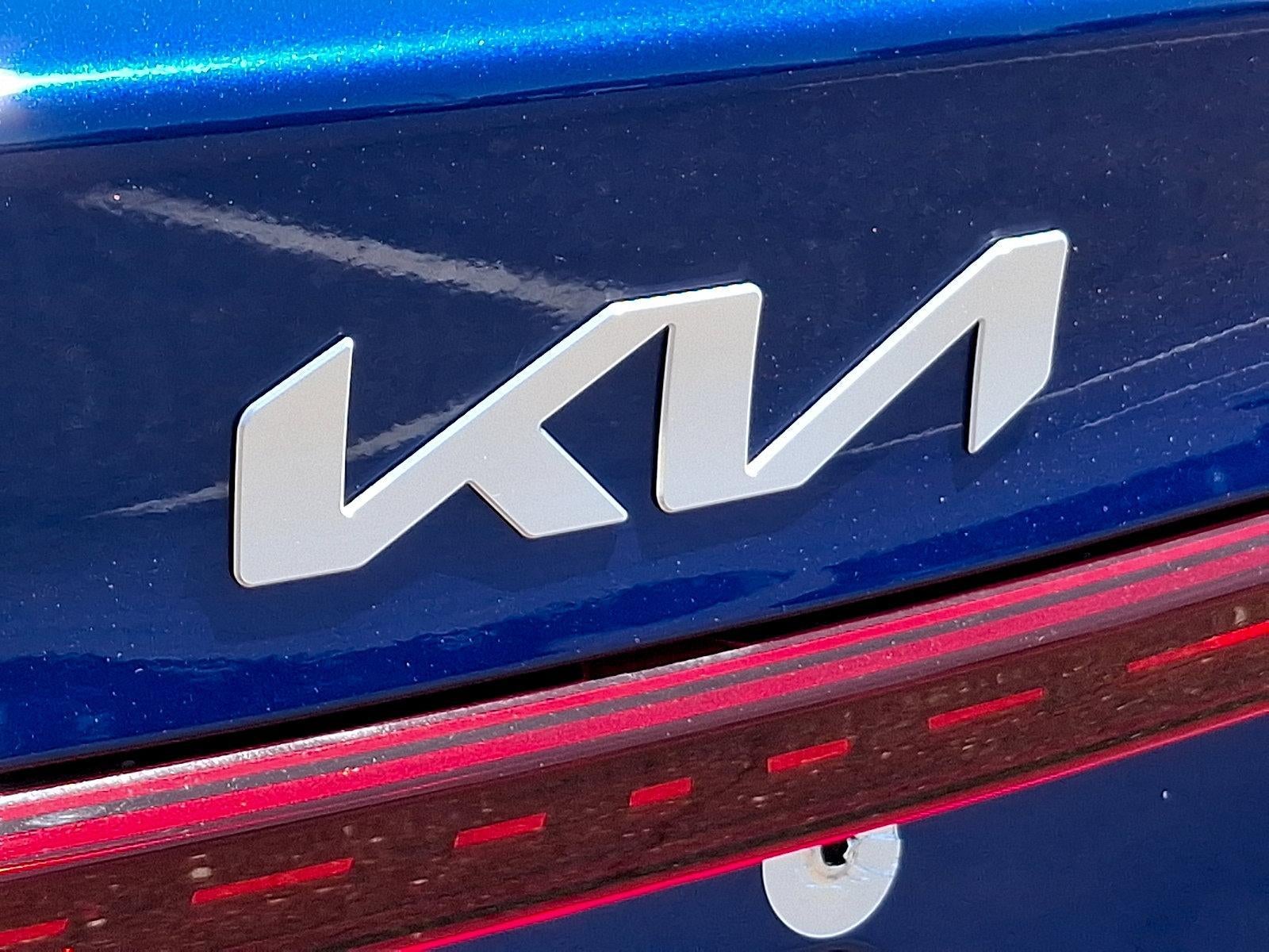 2024 Kia Forte LXS IVT