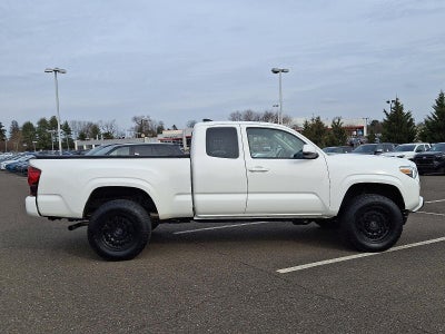 2023 Toyota Tacoma 4WD 4WD SR Access Cab 6' Bed V6 AT (Natl)