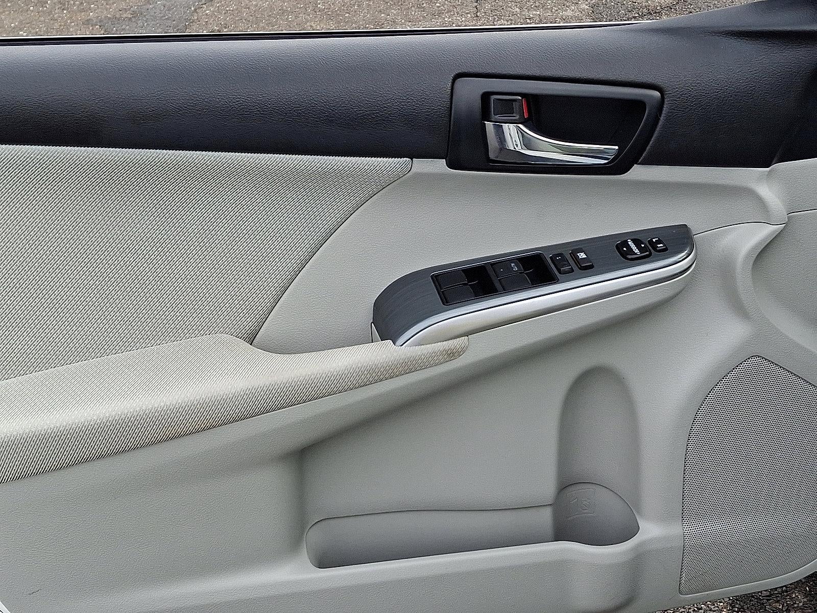 2012 Toyota Camry Hybrid 4dr Sdn XLE (Natl)