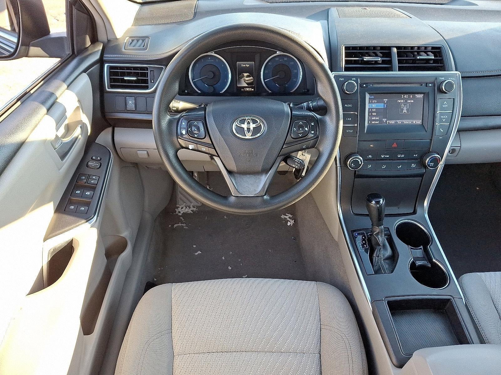 2017 Toyota Camry LE Auto (SE)