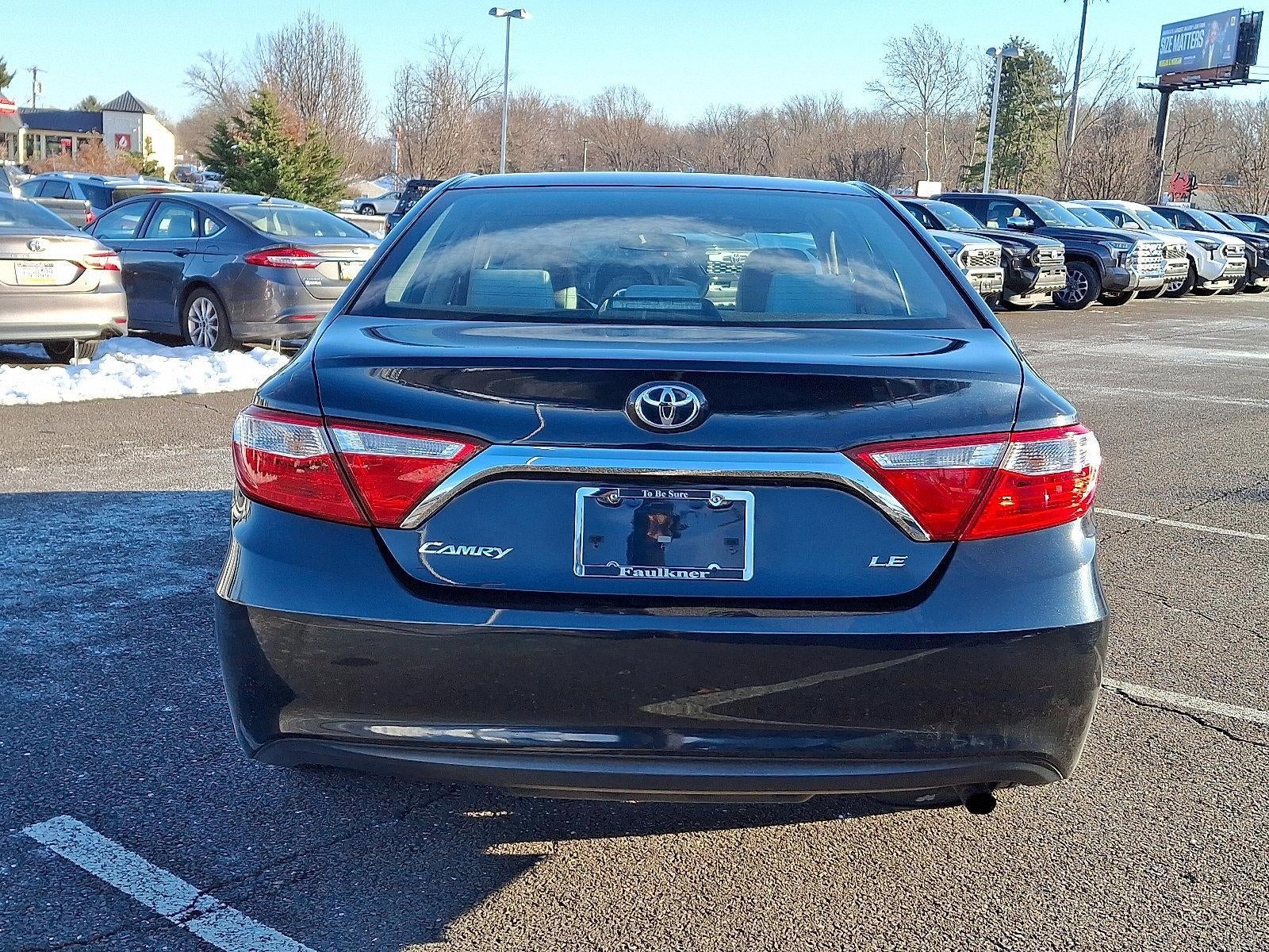 2017 Toyota Camry LE Auto (SE)
