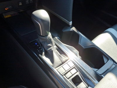 2025 Toyota Camry SE (SE)