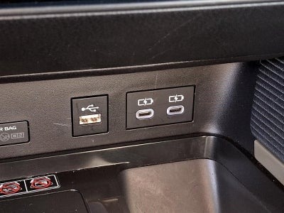 2025 Toyota Camry SE (SE)