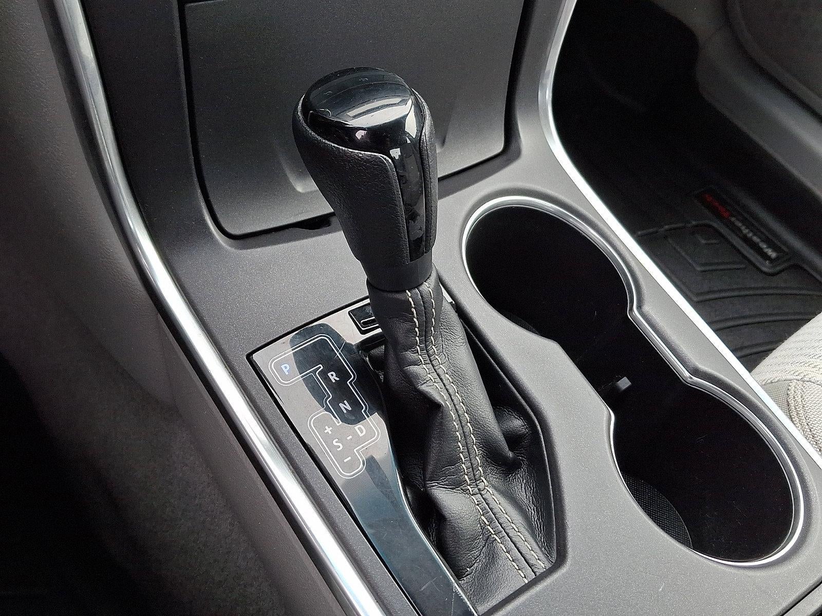 2015 Toyota Camry 4dr Sdn I4 Auto LE (Natl)