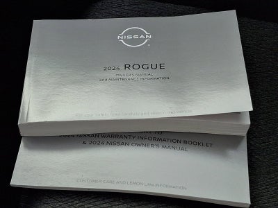 2024 Nissan Rogue AWD SV
