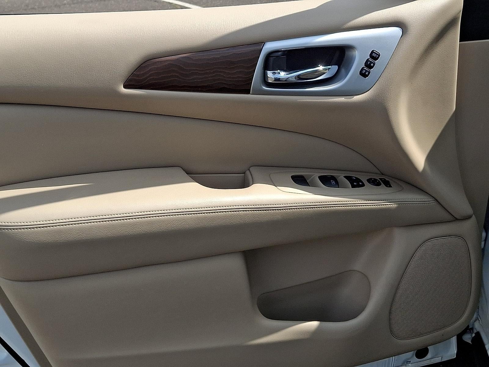 2018 Nissan Pathfinder FWD Platinum