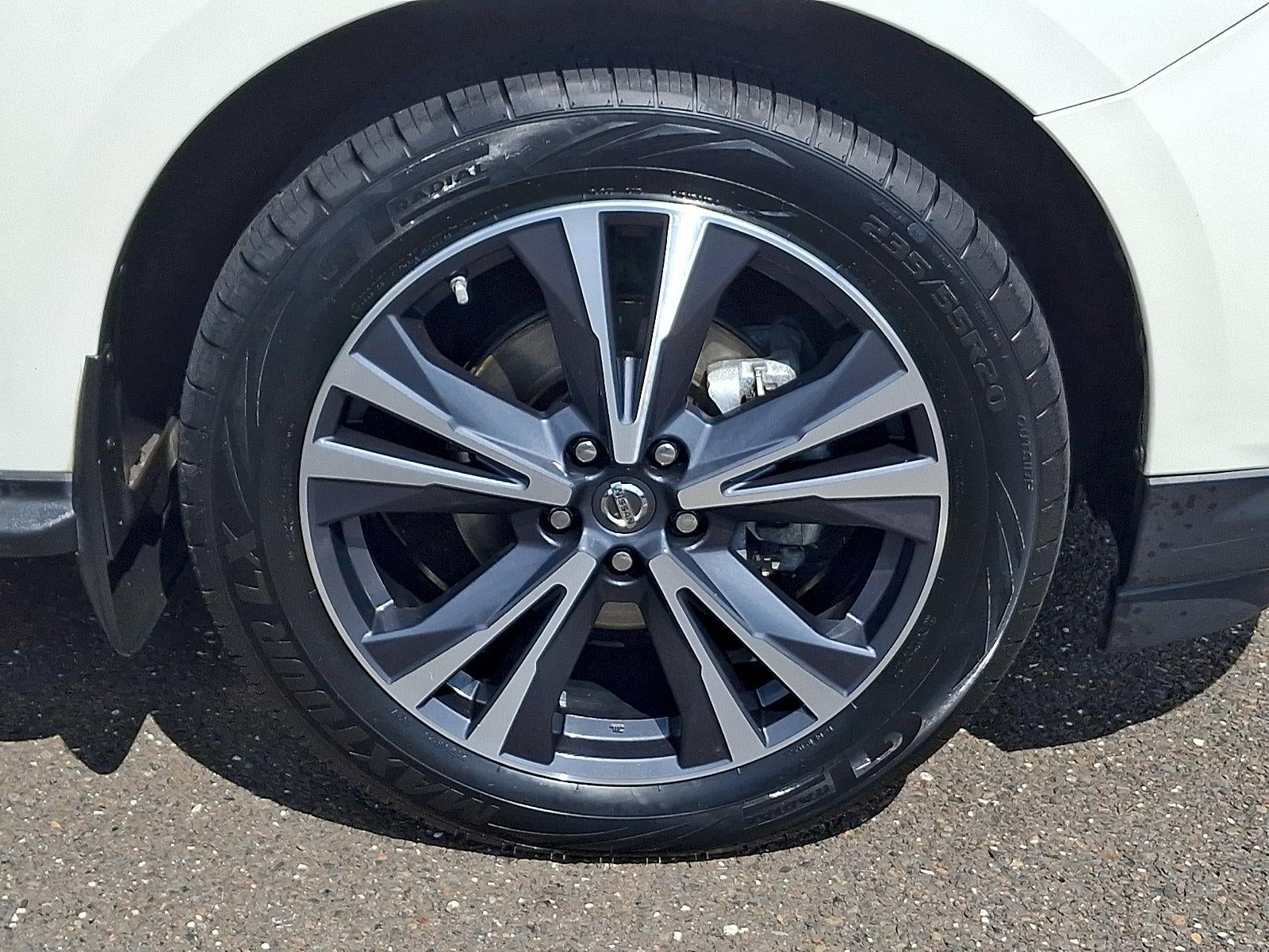 2018 Nissan Pathfinder FWD Platinum