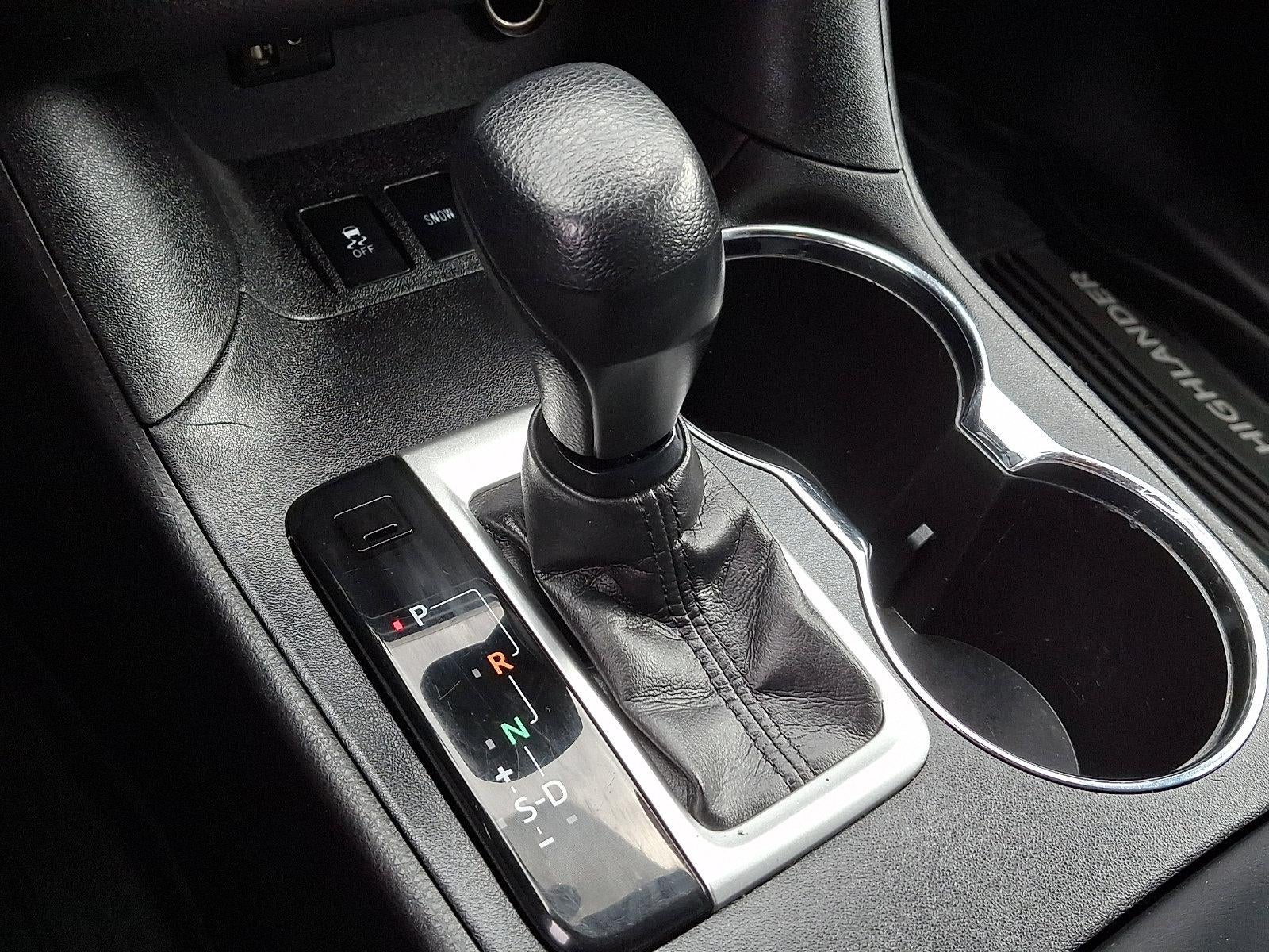 2016 Toyota Highlander AWD 4dr V6 LE (Natl)