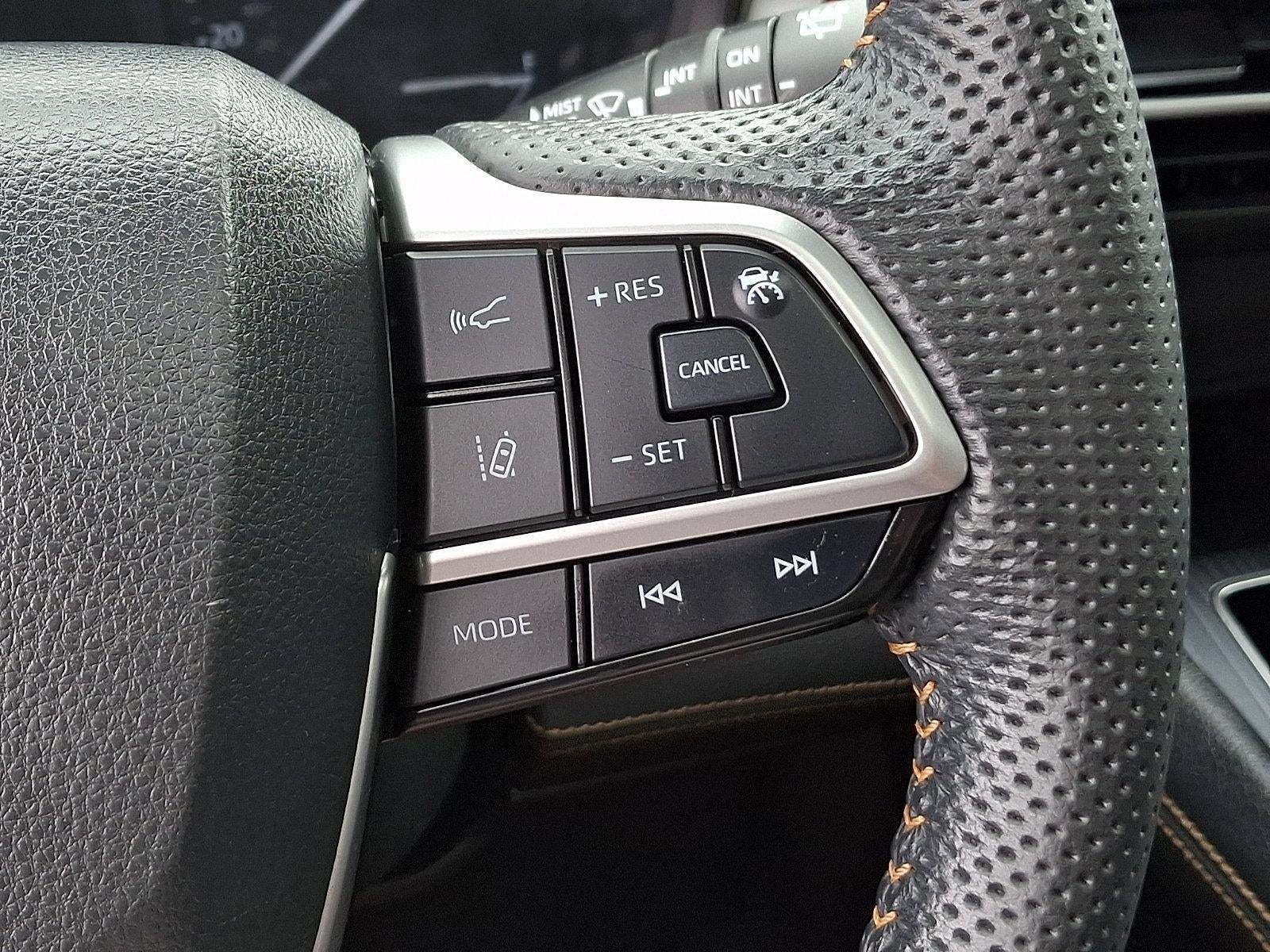 2023 Toyota Sienna Woodland Edition AWD 7-Passenger (Natl)