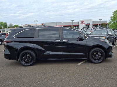 2023 Toyota Sienna Woodland Edition AWD 7-Passenger (Natl)