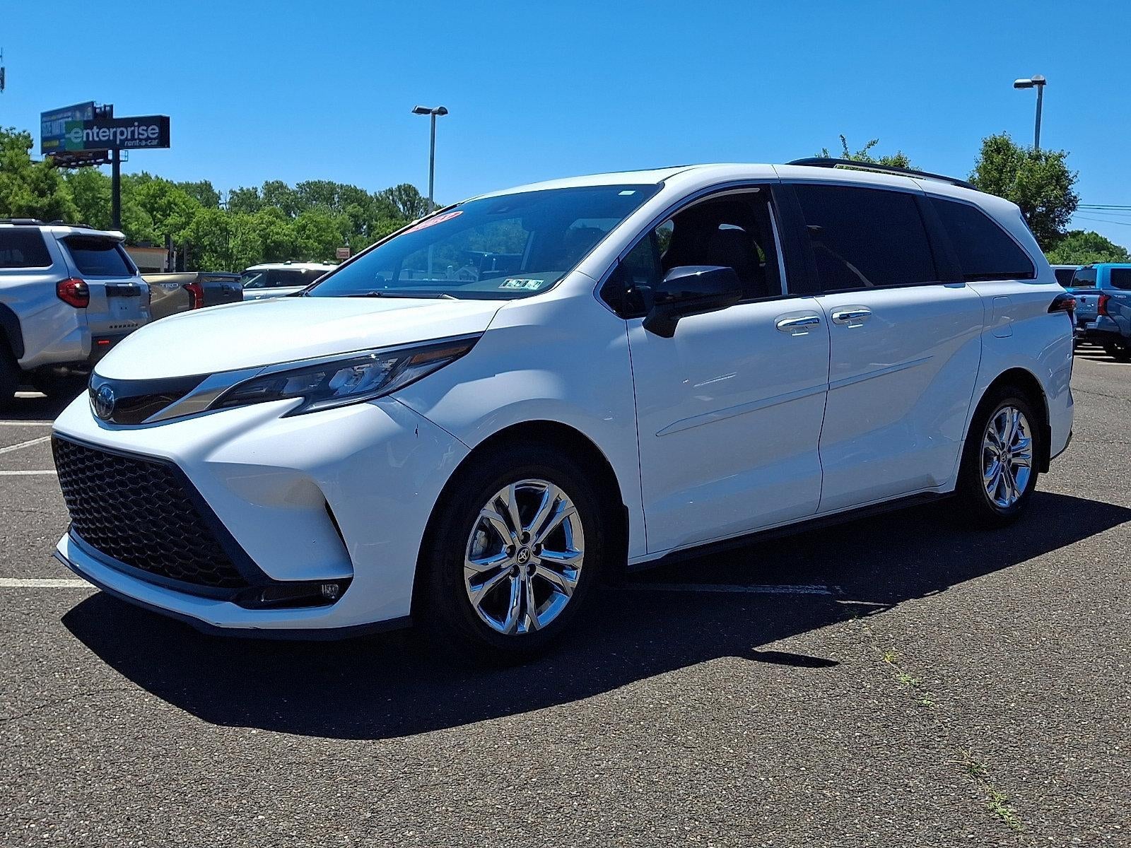 2023 Toyota Sienna XSE AWD 7-Passenger (Natl)