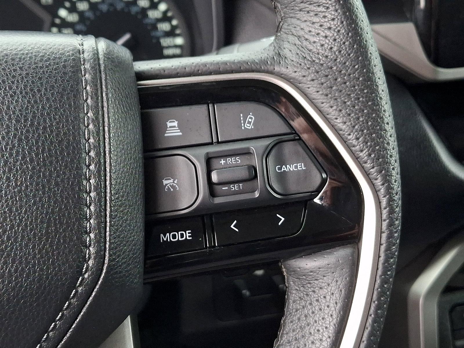 2022 Toyota Tundra 4WD 4WD SR5 CrewMax 5.5' Bed (Natl)