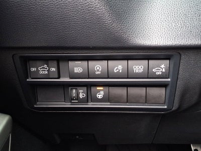 2022 Toyota Tundra 4WD 4WD SR5 CrewMax 5.5' Bed (Natl)