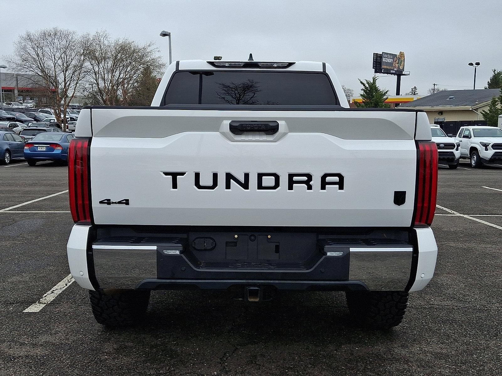 2022 Toyota Tundra 4WD 4WD SR5 CrewMax 5.5' Bed (Natl)
