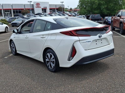 2017 Toyota Prius Prime Plus (Natl)
