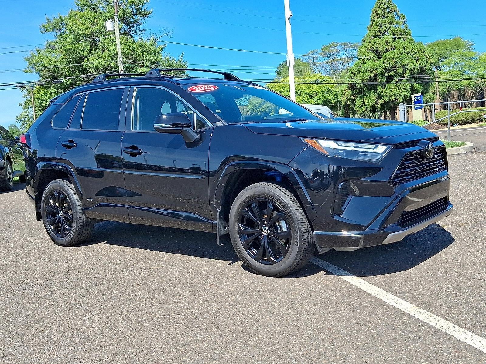 2025 Toyota RAV4 Hybrid SE AWD (Natl)