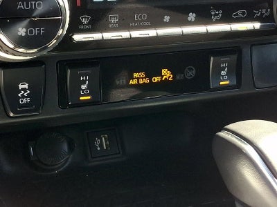 2025 Toyota RAV4 Hybrid SE AWD (Natl)