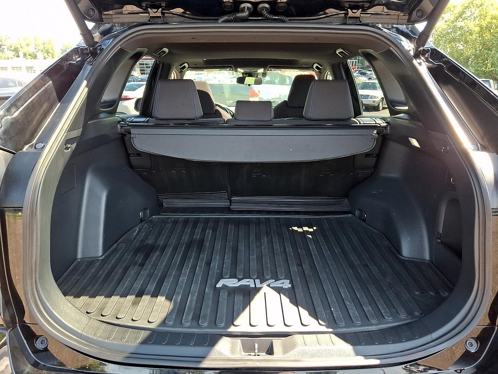 2025 Toyota RAV4 Hybrid SE AWD (Natl)