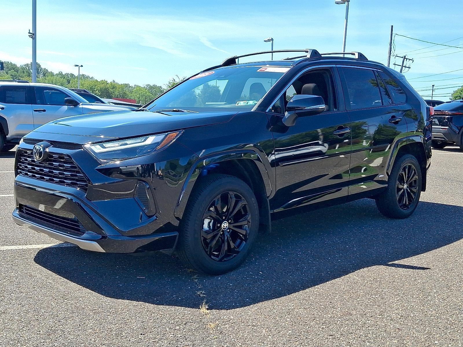 2025 Toyota RAV4 Hybrid SE AWD (Natl)