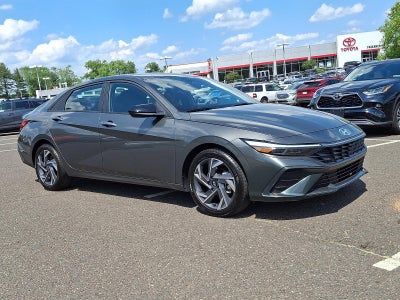 2025 Hyundai ELANTRA SEL Sport IVT