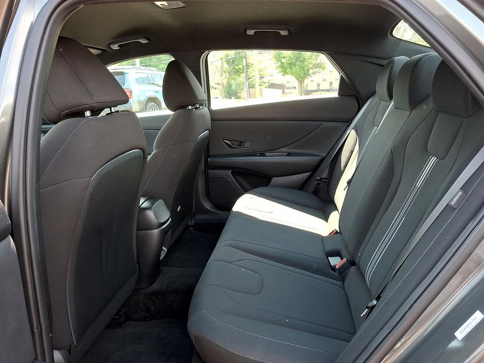 2025 Hyundai ELANTRA SEL Sport IVT