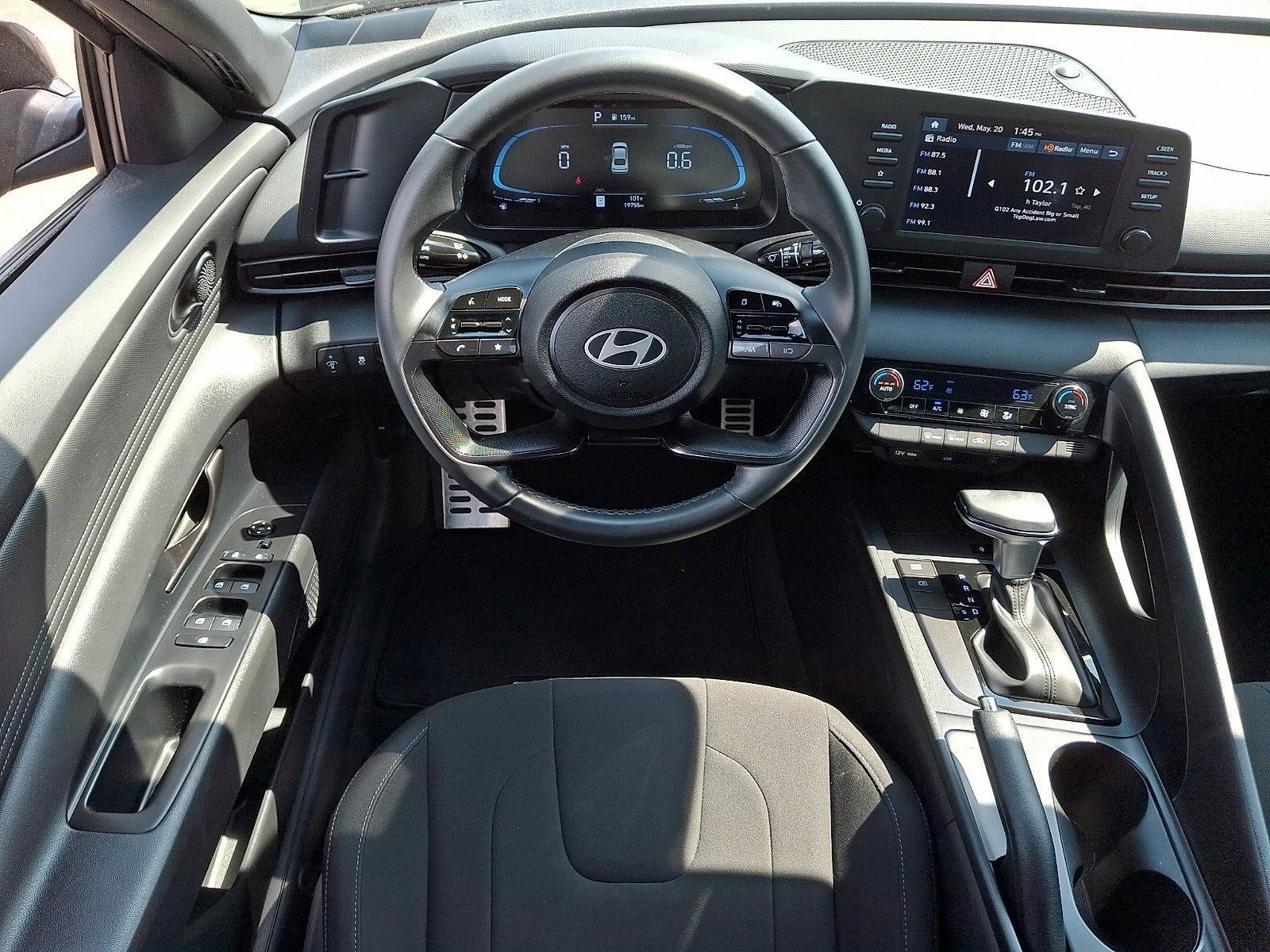 2025 Hyundai ELANTRA SEL Sport IVT