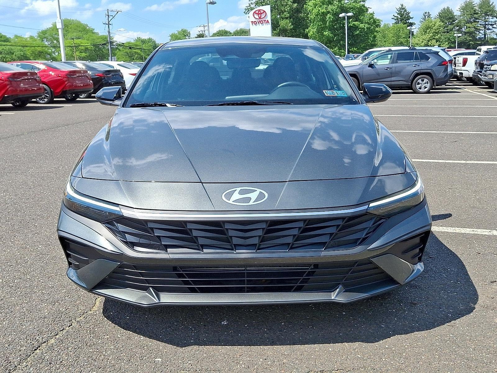 2025 Hyundai ELANTRA SEL Sport IVT