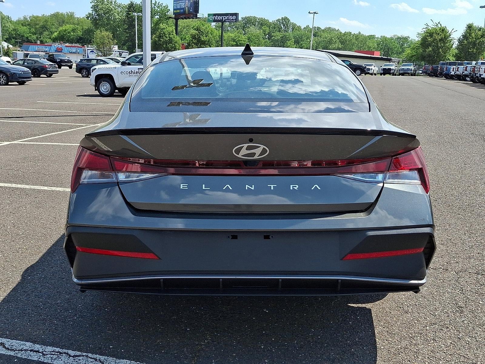 2025 Hyundai ELANTRA SEL Sport IVT