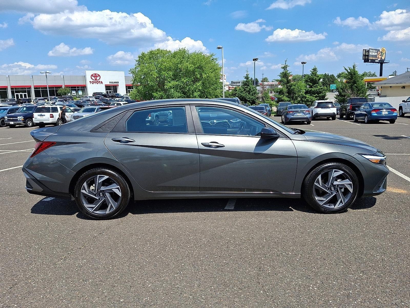 2025 Hyundai ELANTRA SEL Sport IVT