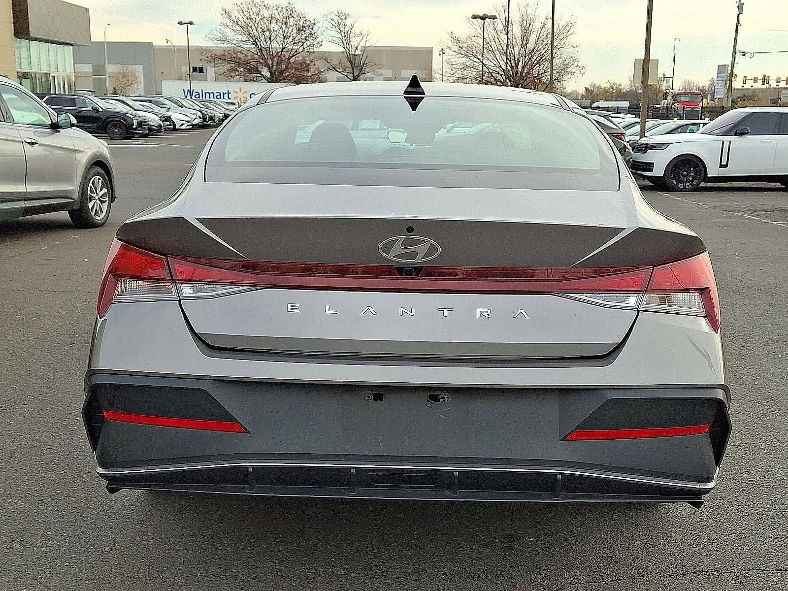 2024 Hyundai ELANTRA SEL IVT