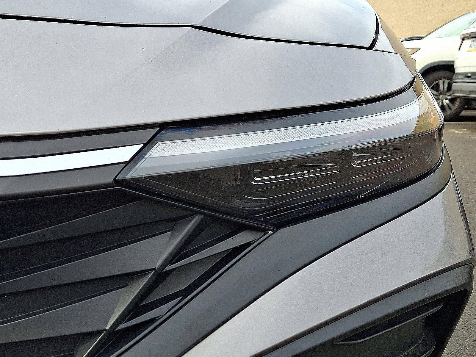 2024 Hyundai ELANTRA SEL IVT