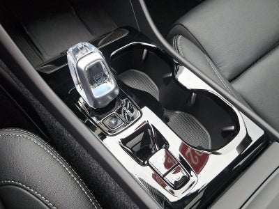 2026 Volvo XC40 B5 AWD Plus