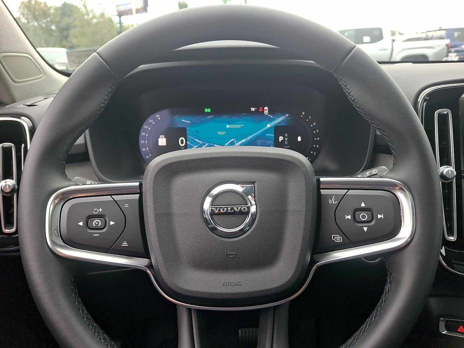 2026 Volvo XC40 B5 AWD Plus