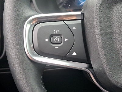 2026 Volvo XC40 B5 AWD Plus